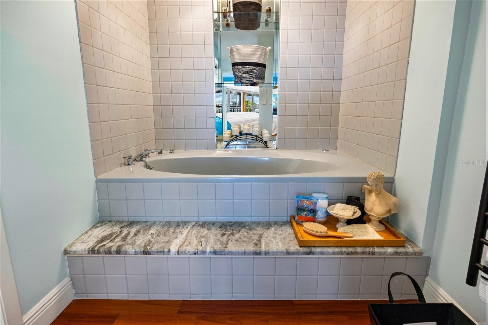 Image 26 of 56 For 1600 Gulf Boulevard 618