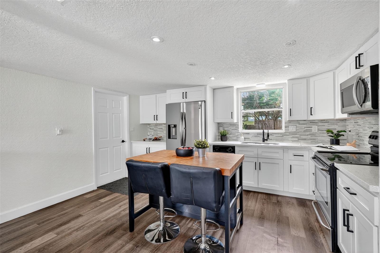 Image 12 of 35 For 11119 Temple Avenue