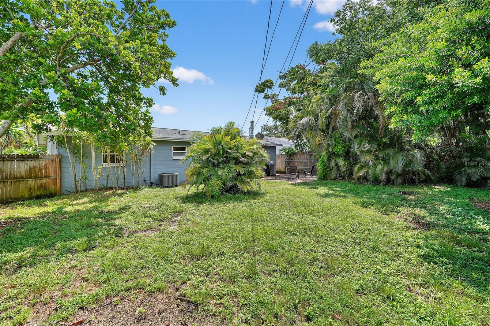 Image 25 of 35 For 11119 Temple Avenue