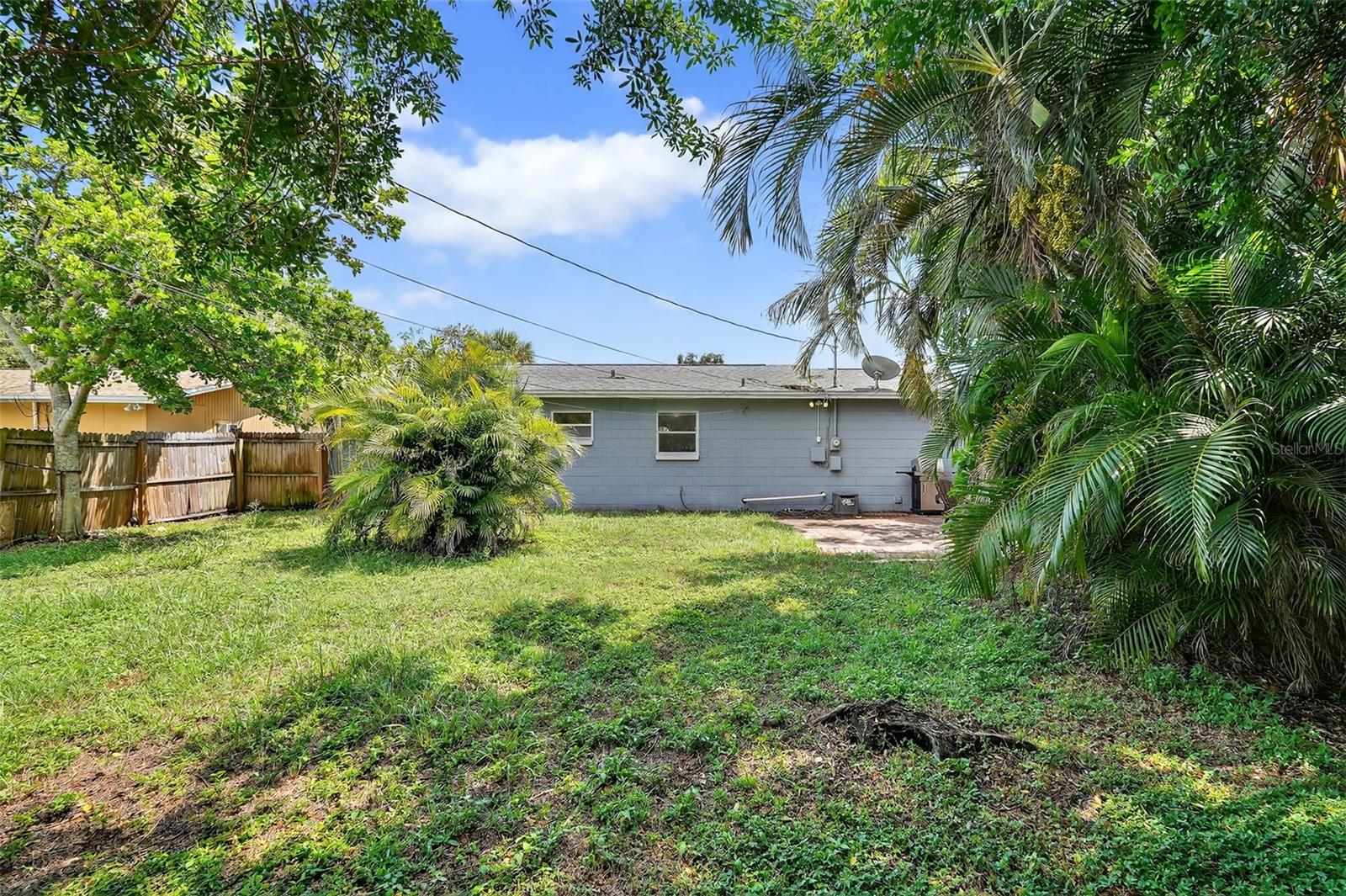 Image 26 of 35 For 11119 Temple Avenue