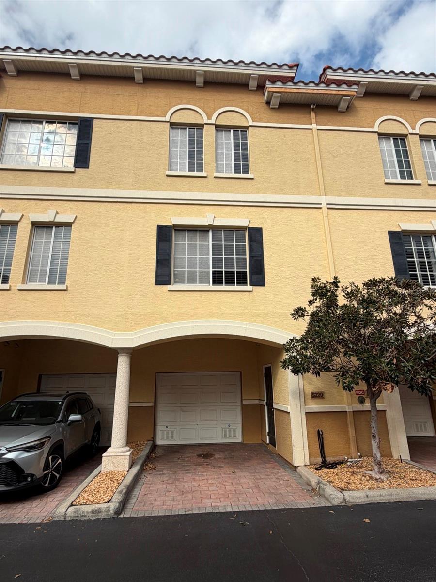 Details for 5220 Kennedy Boulevard, TAMPA, FL 33609