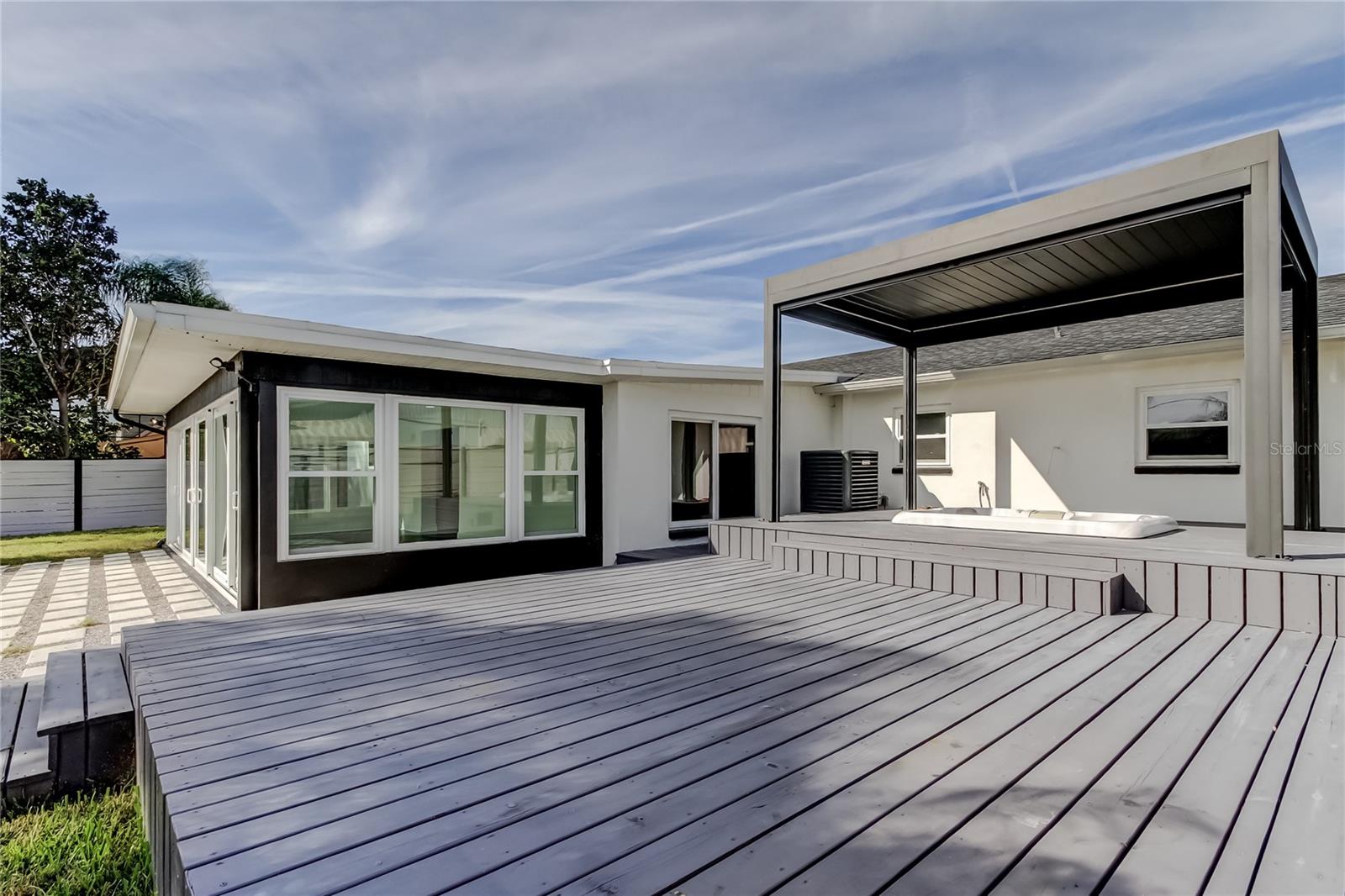 Image 26 of 28 For 8722 Elmwood Lane