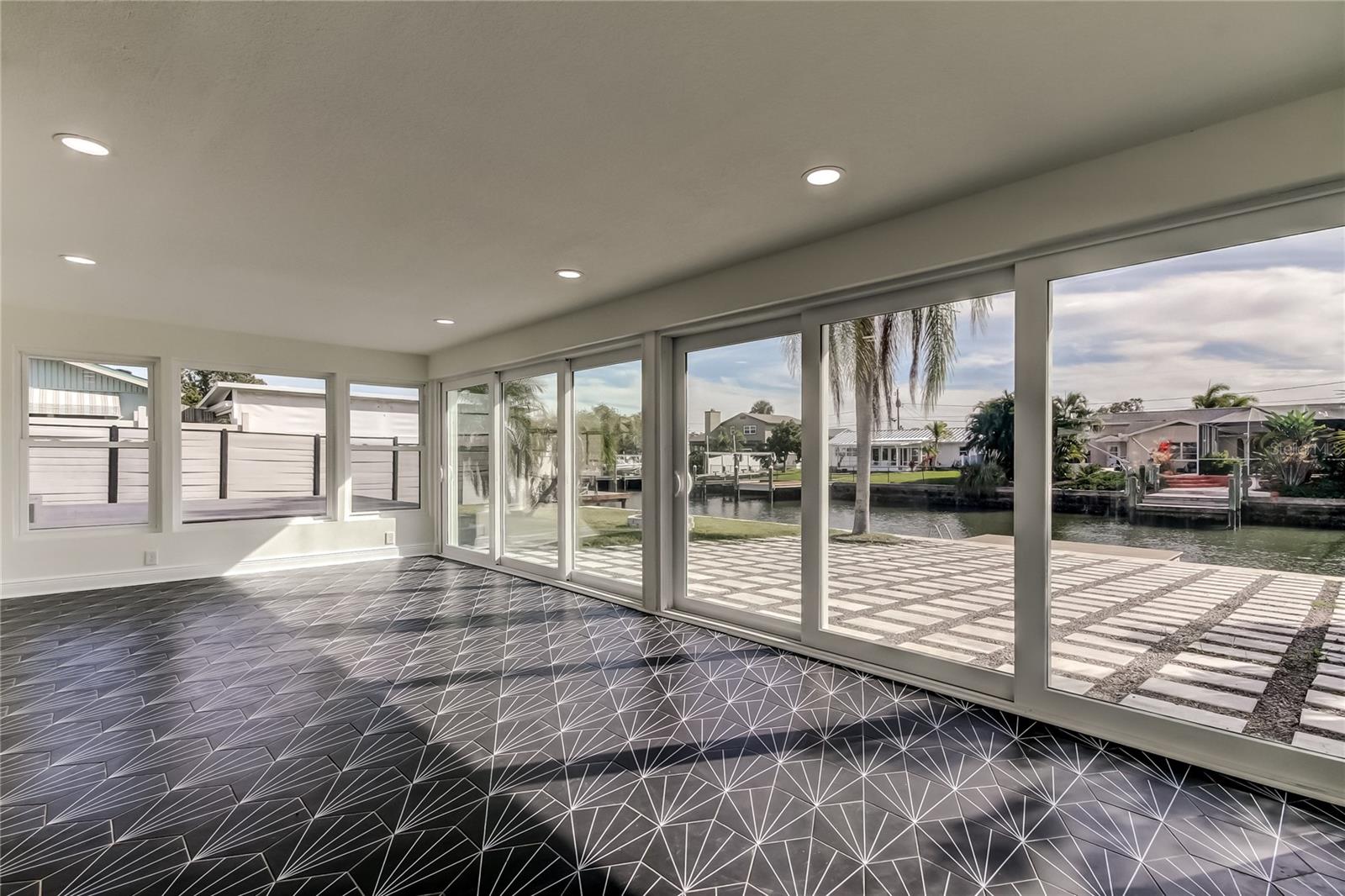 Image 8 of 28 For 8722 Elmwood Lane