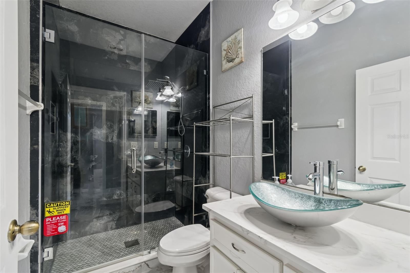 Image 13 of 56 For 9078 Birmingham Avenue