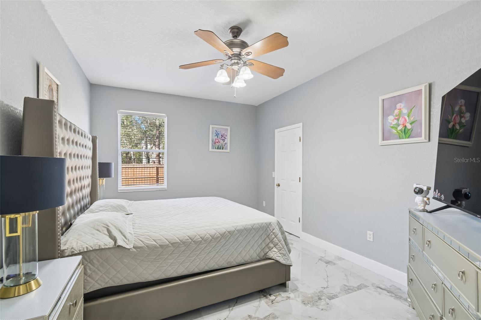 Image 22 of 56 For 9078 Birmingham Avenue