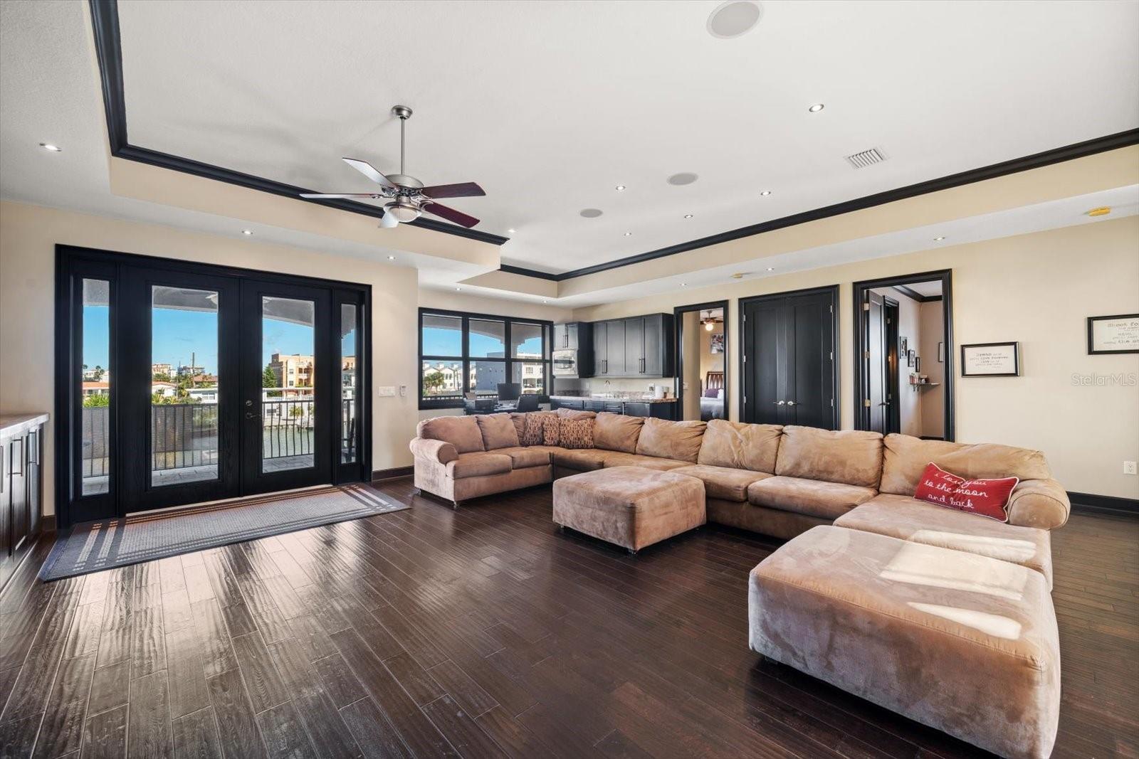 Image 41 of 63 For 108 Bayside Drive