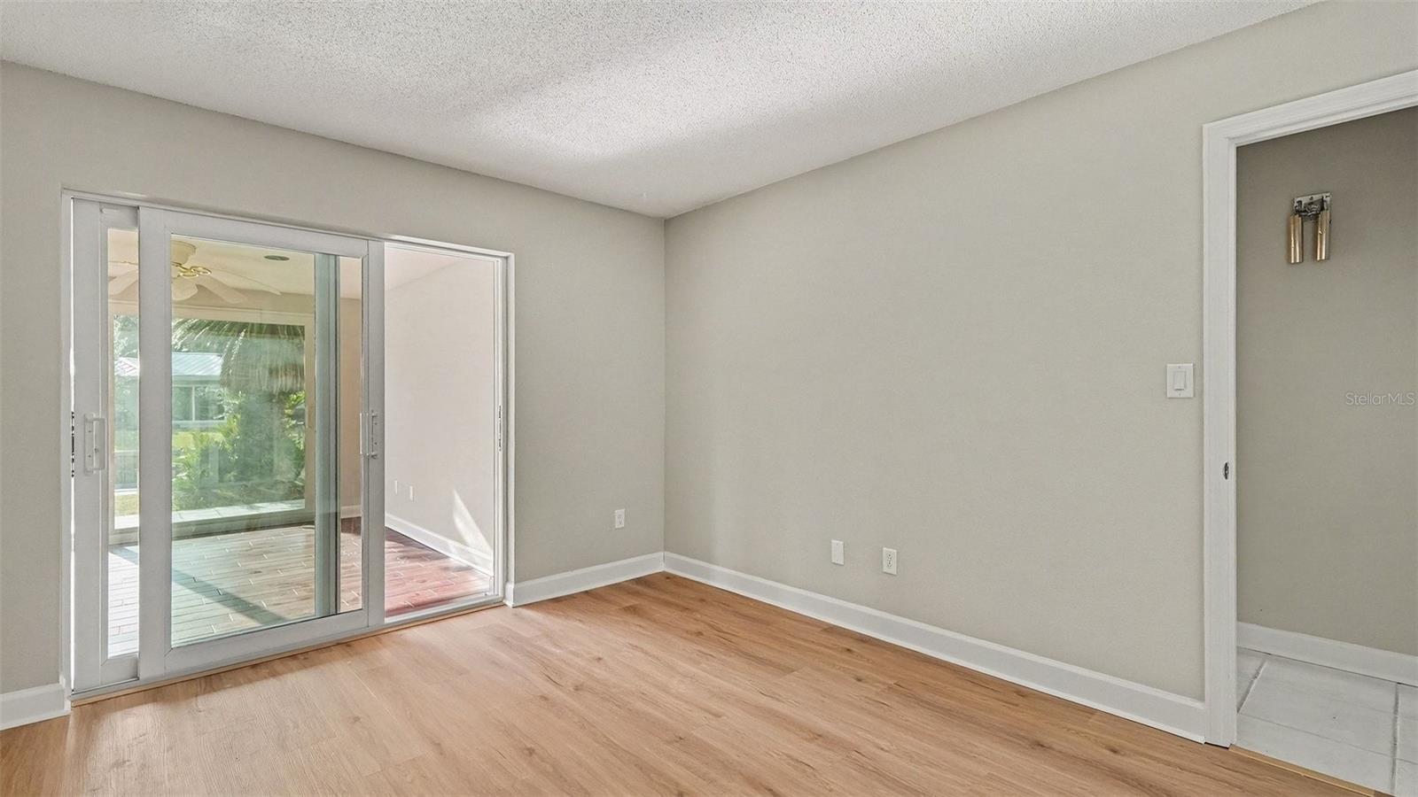 Image 12 of 30 For 11616 Kingfisher Court 180