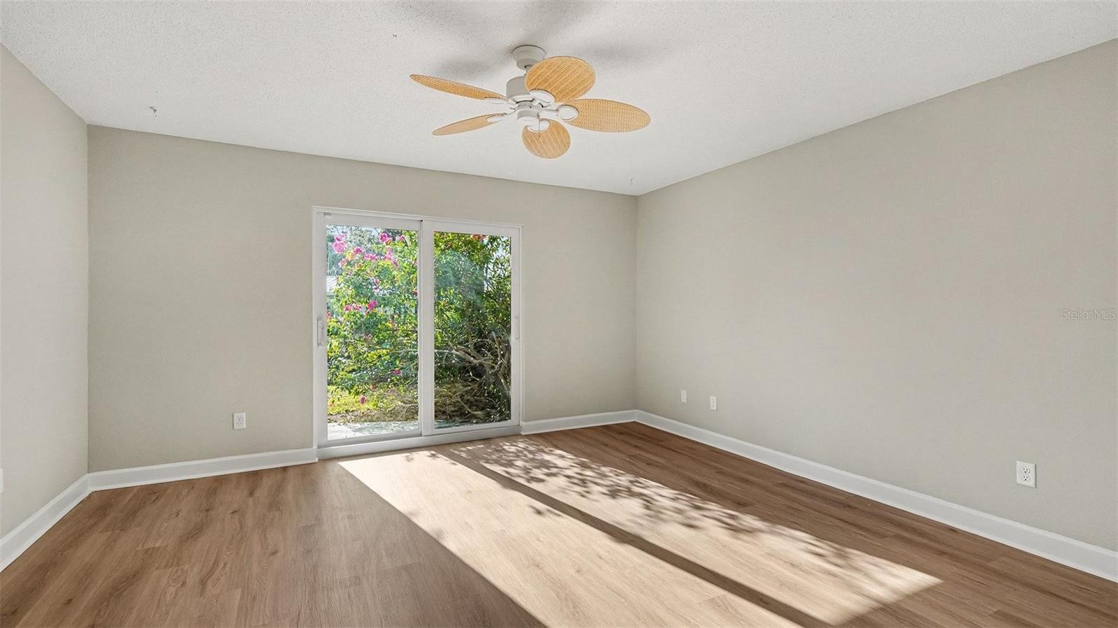 Image 15 of 30 For 11616 Kingfisher Court 180