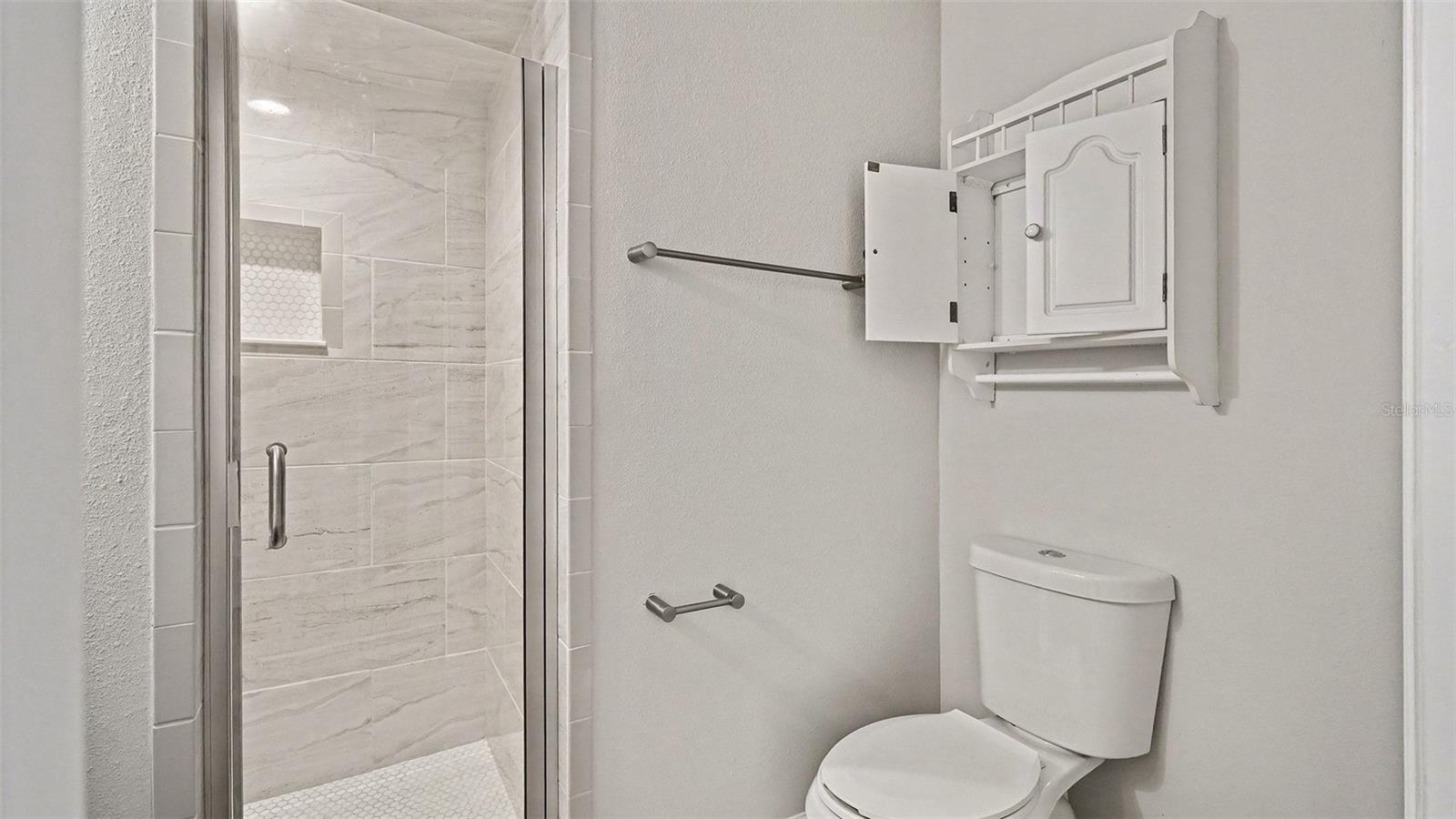 Image 17 of 30 For 11616 Kingfisher Court 180