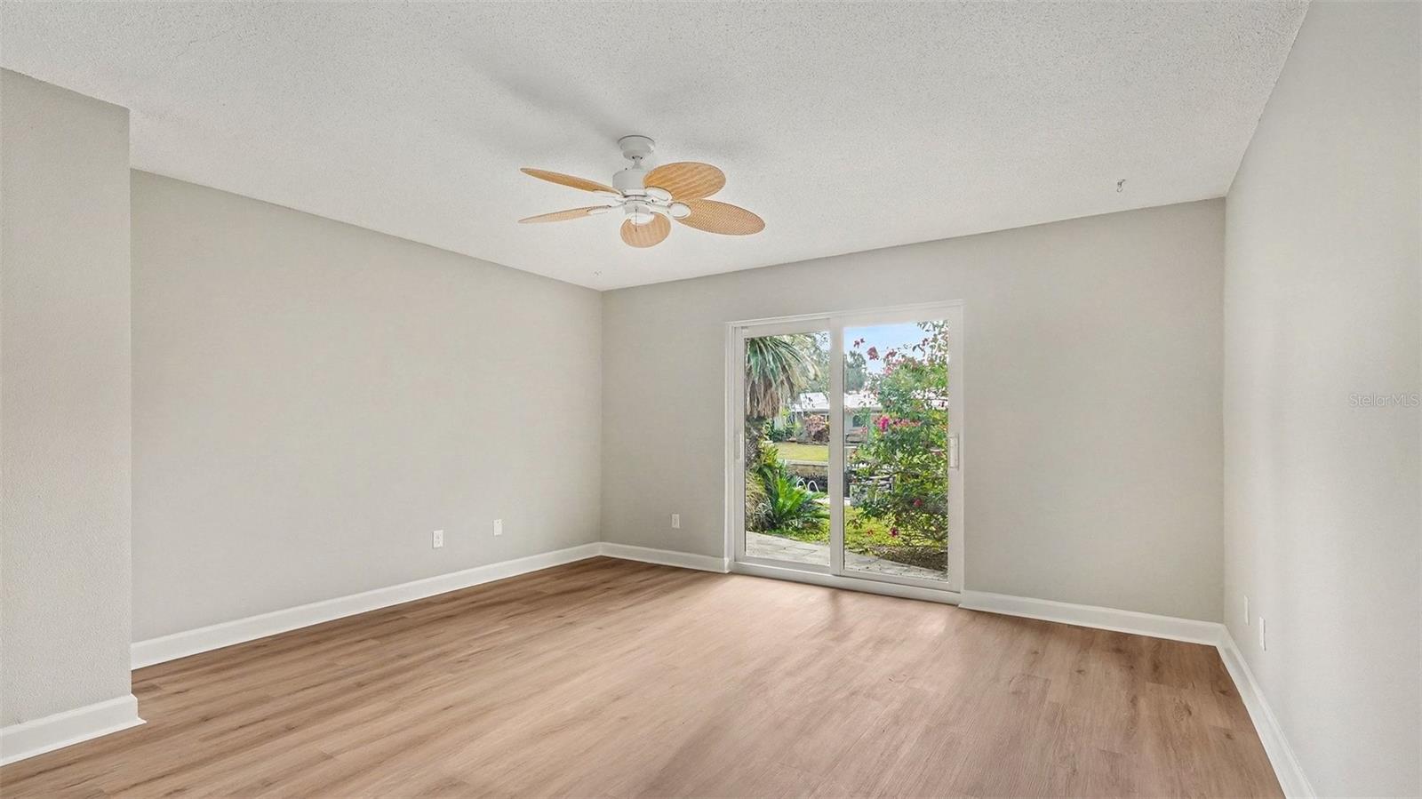 Image 22 of 30 For 11616 Kingfisher Court 180