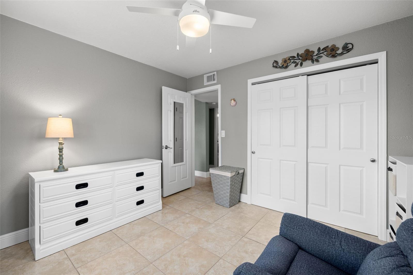 Image 16 of 37 For 7285 14th Avenue S