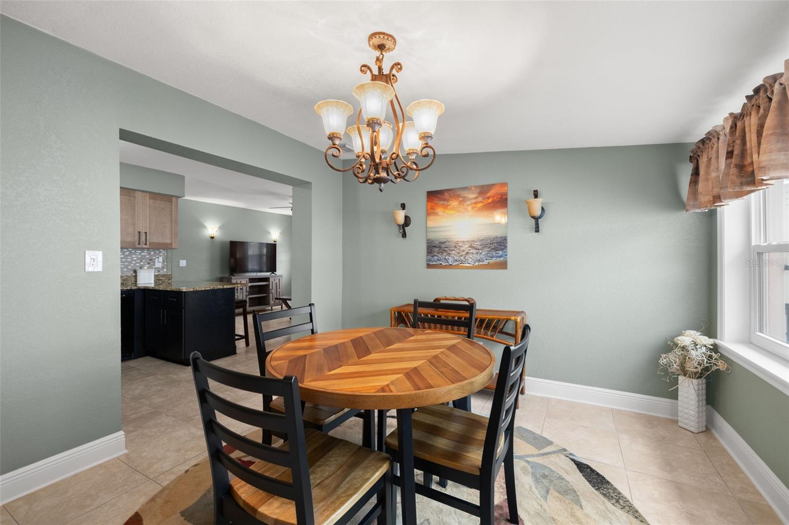 Image 17 of 37 For 7285 14th Avenue S