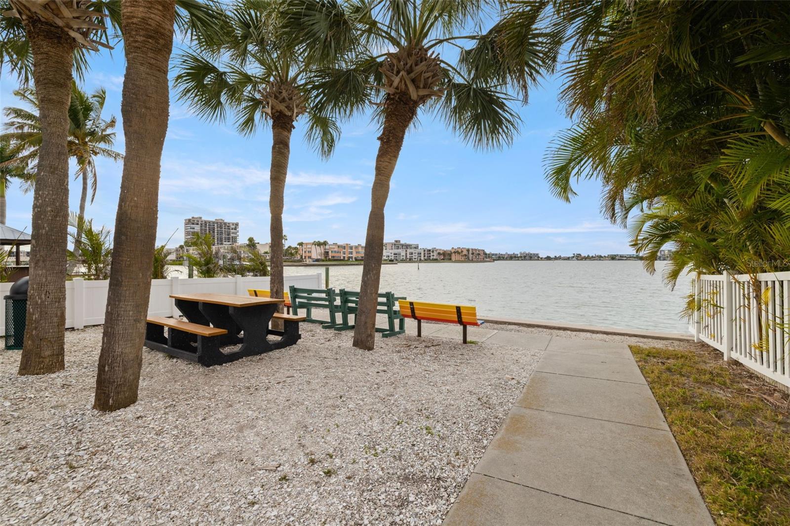 Image 28 of 37 For 7285 14th Avenue S