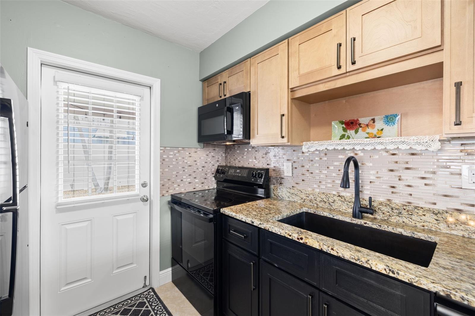 Image 8 of 37 For 7285 14th Avenue S