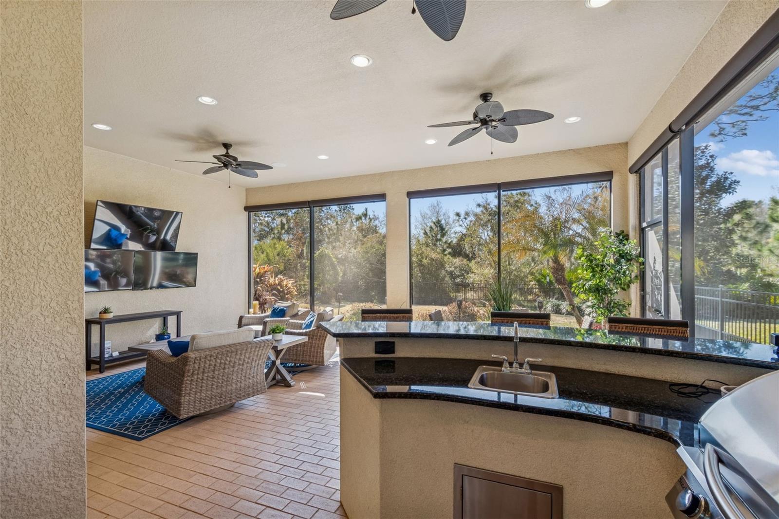 Image 13 of 76 For 8551 Grand Alberato Road