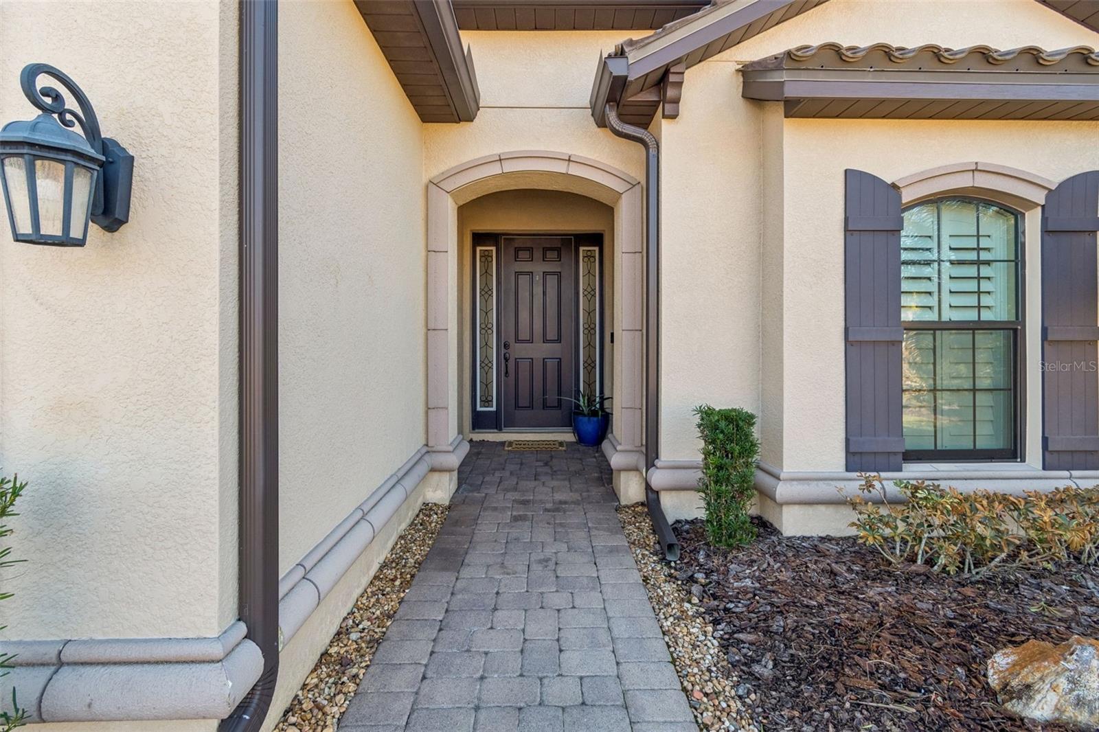 Image 21 of 76 For 8551 Grand Alberato Road