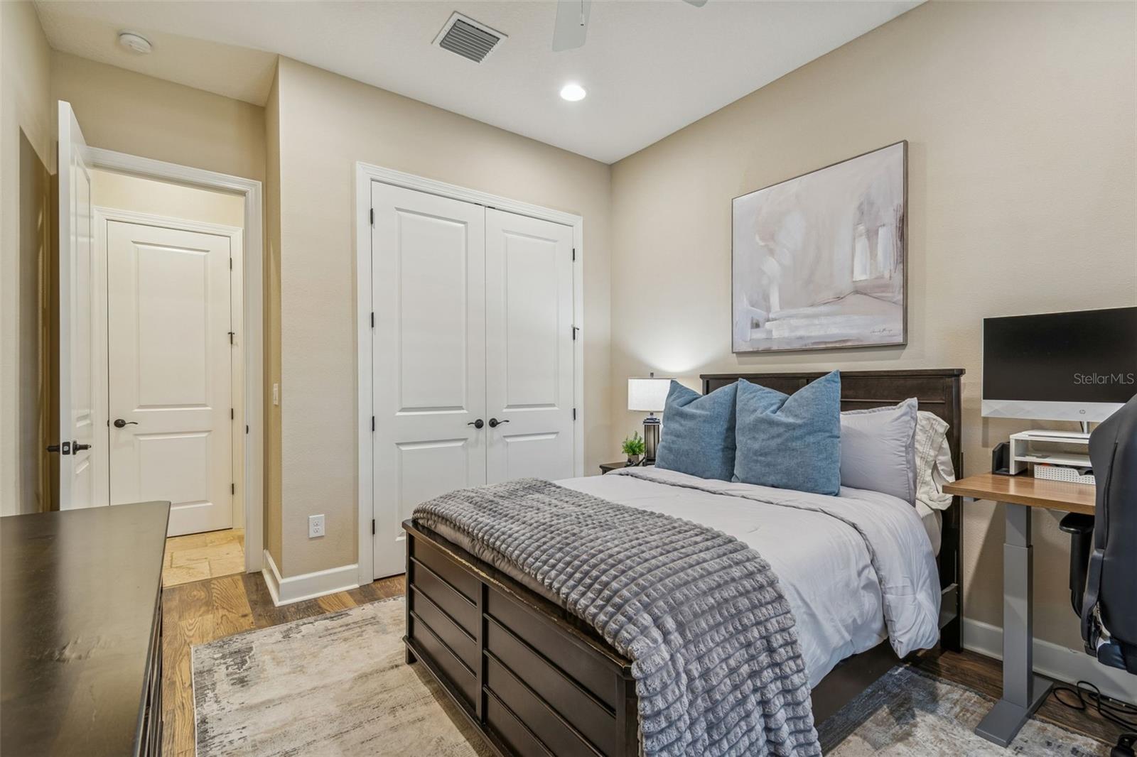 Image 25 of 76 For 8551 Grand Alberato Road