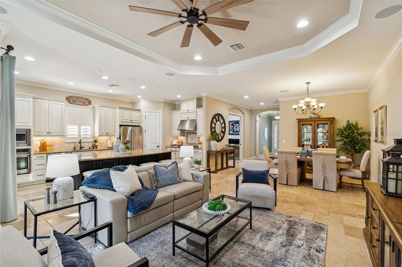 Image 4 of 76 For 8551 Grand Alberato Road