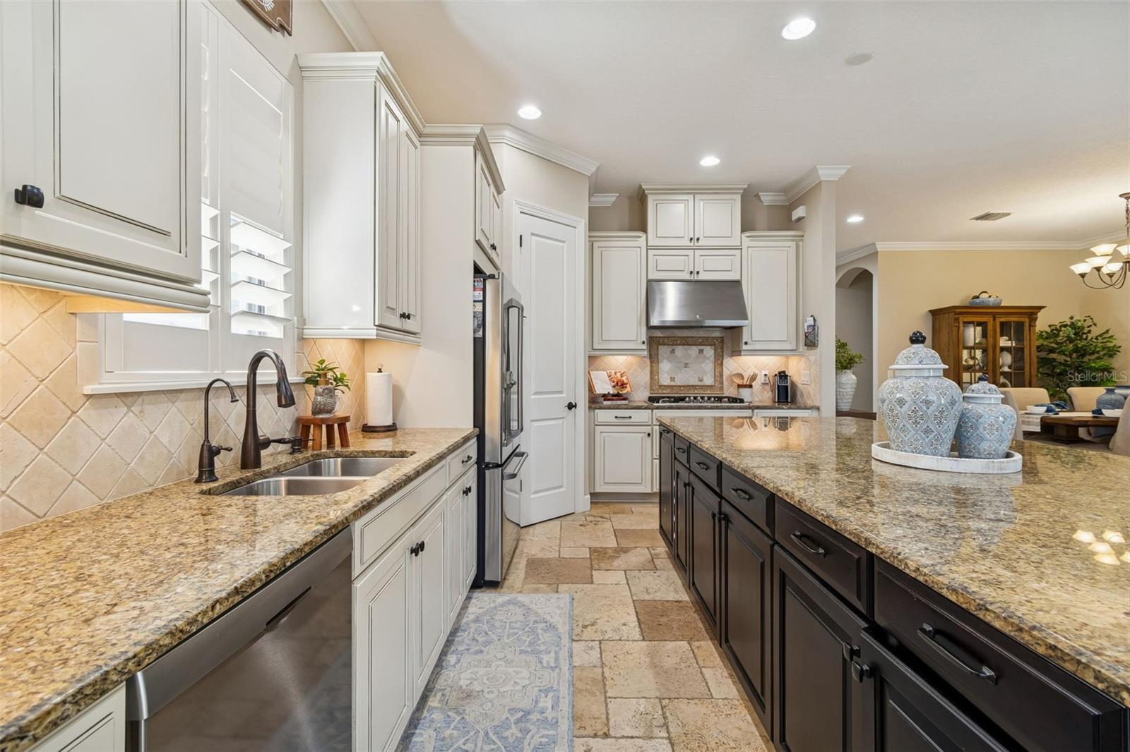 Image 40 of 76 For 8551 Grand Alberato Road