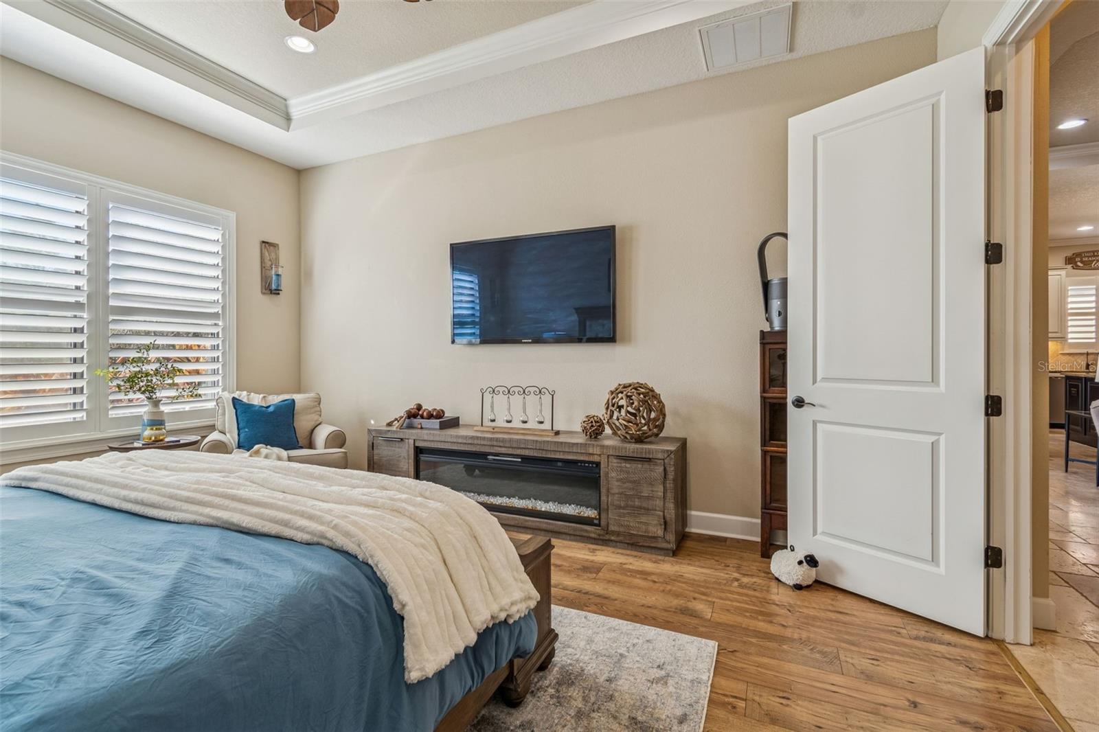 Image 51 of 76 For 8551 Grand Alberato Road