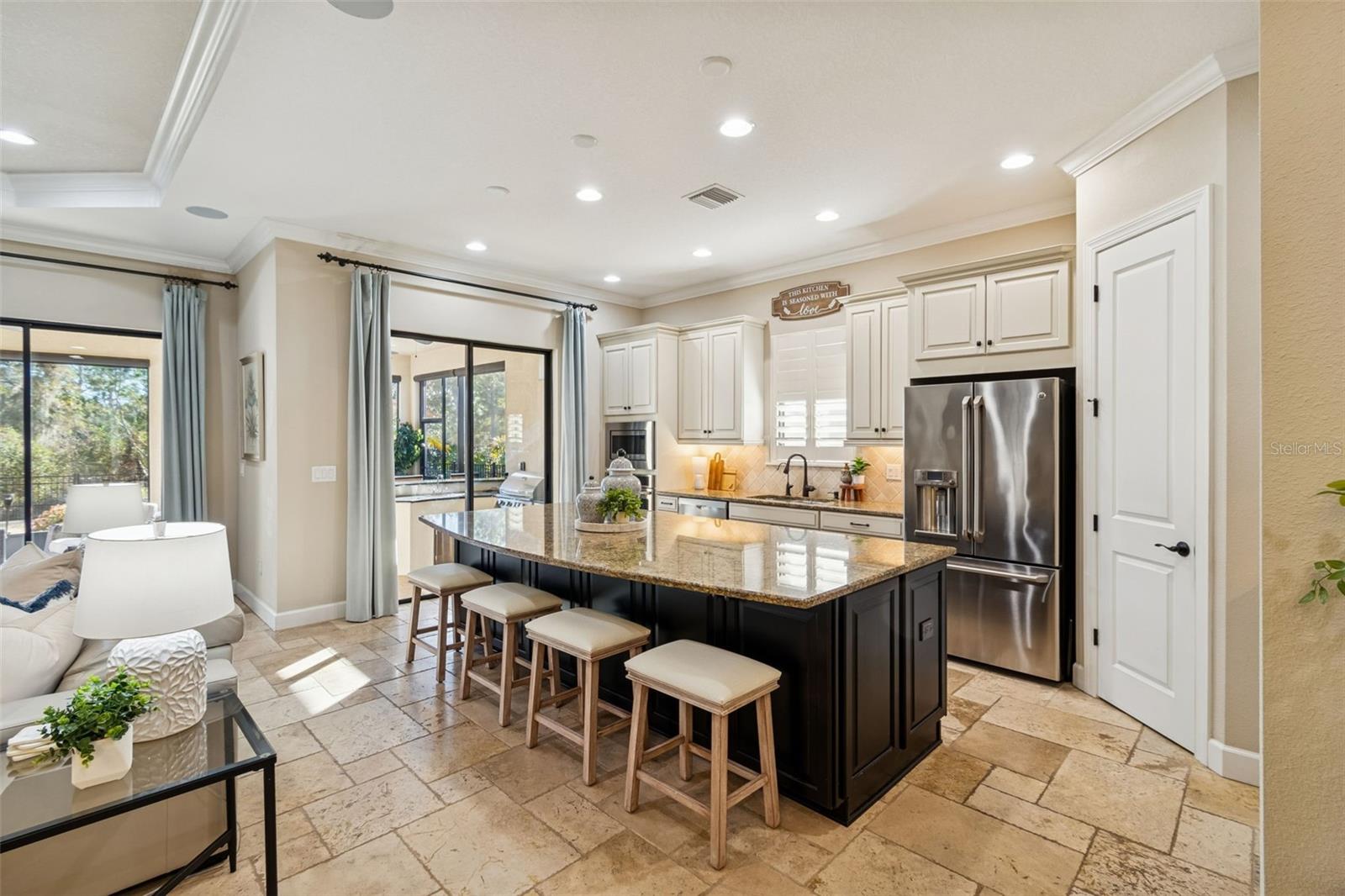 Image 7 of 76 For 8551 Grand Alberato Road