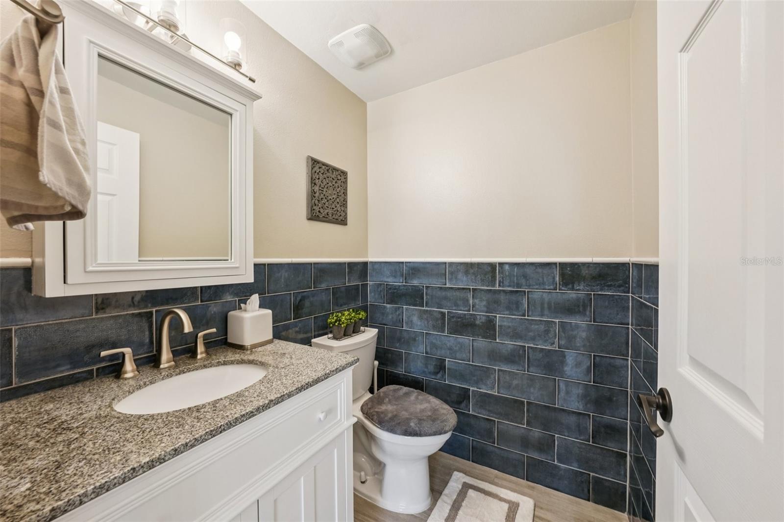 Image 12 of 42 For 4932 Dunnwoody Place