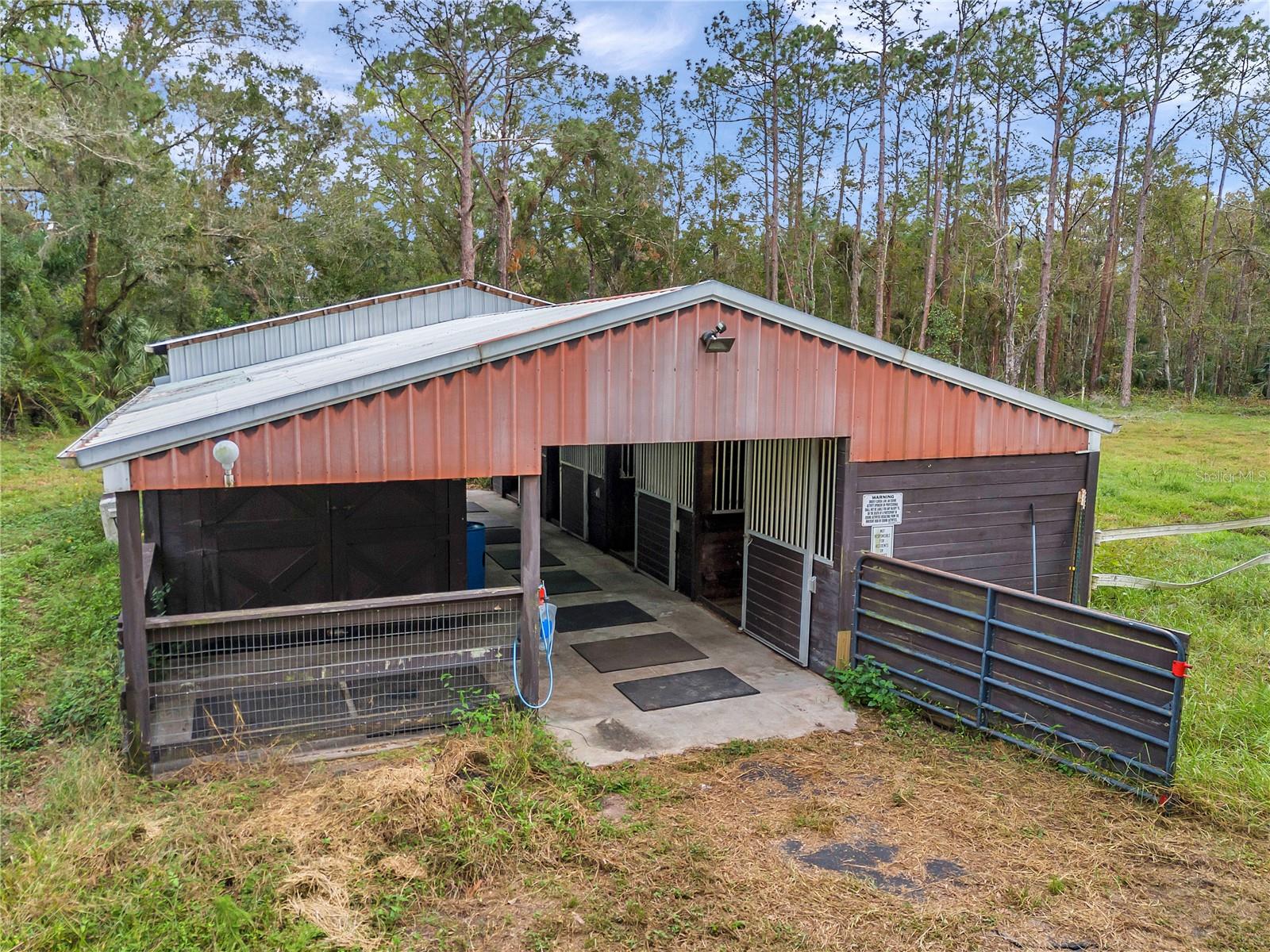 Image 16 of 26 For 655 Appaloosa Road