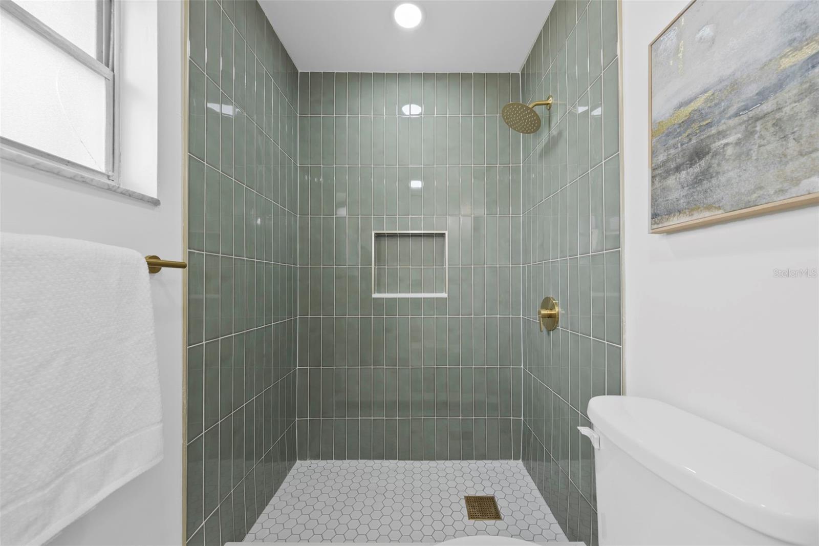 Image 24 of 34 For 6803 123rd Avenue