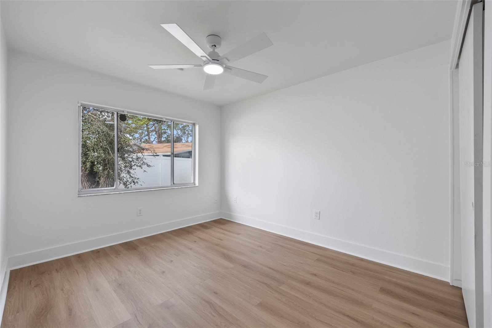 Image 27 of 34 For 6803 123rd Avenue