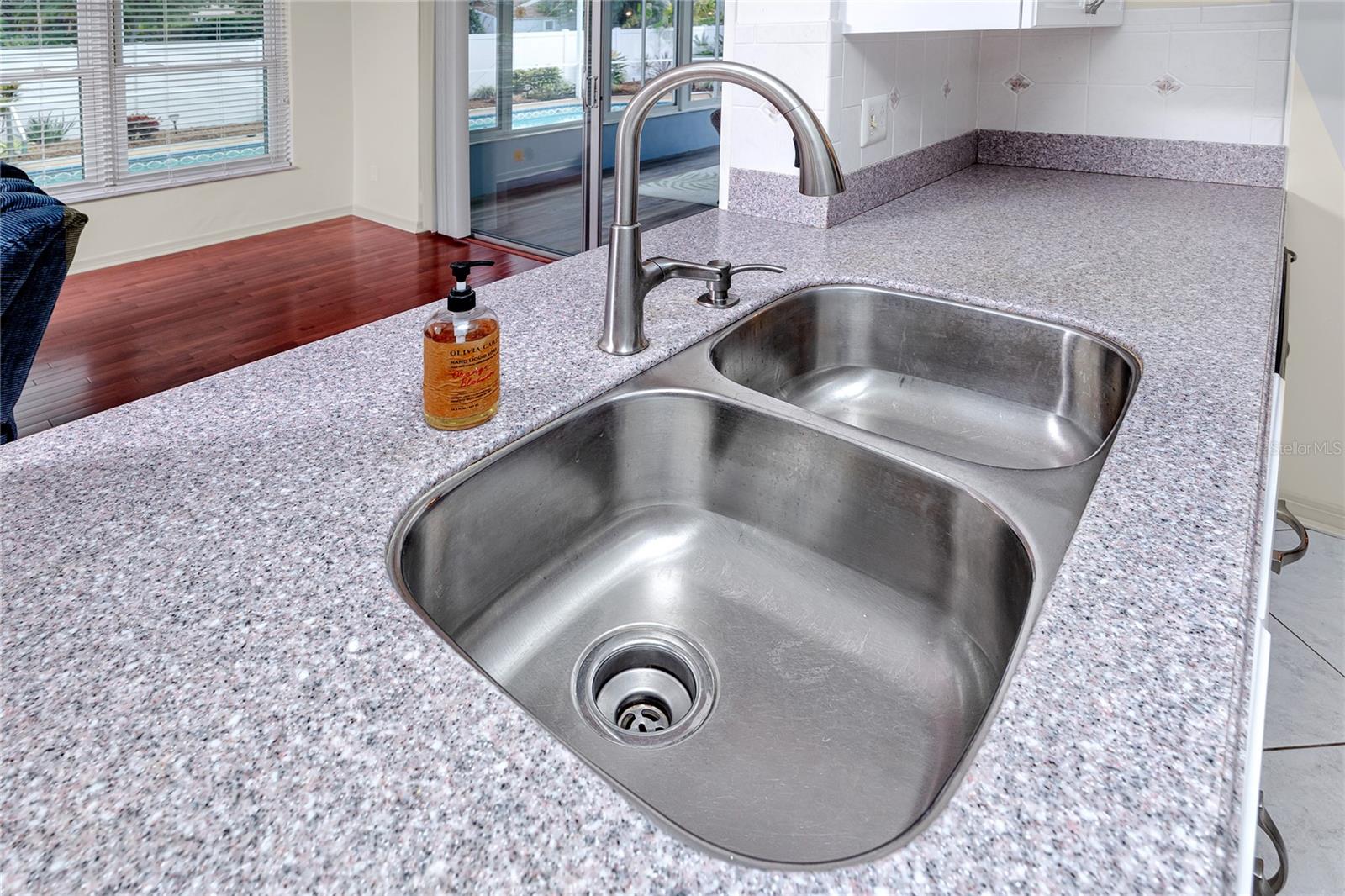 Image 14 of 44 For 13416 105th Avenue