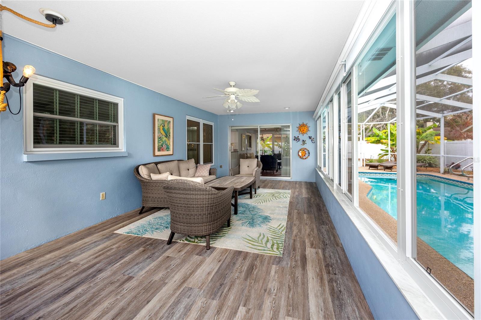 Image 32 of 44 For 13416 105th Avenue