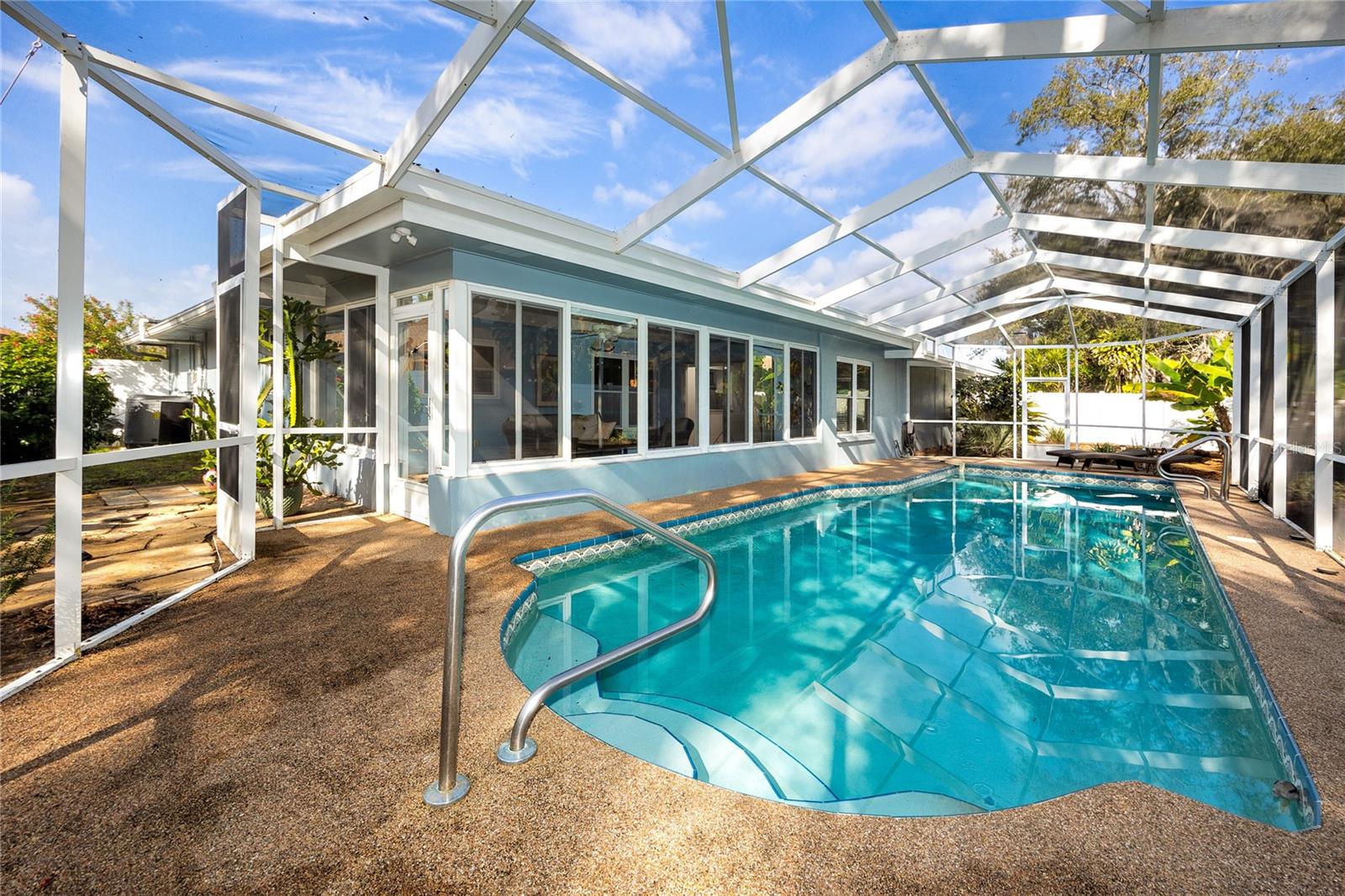 Image 33 of 44 For 13416 105th Avenue