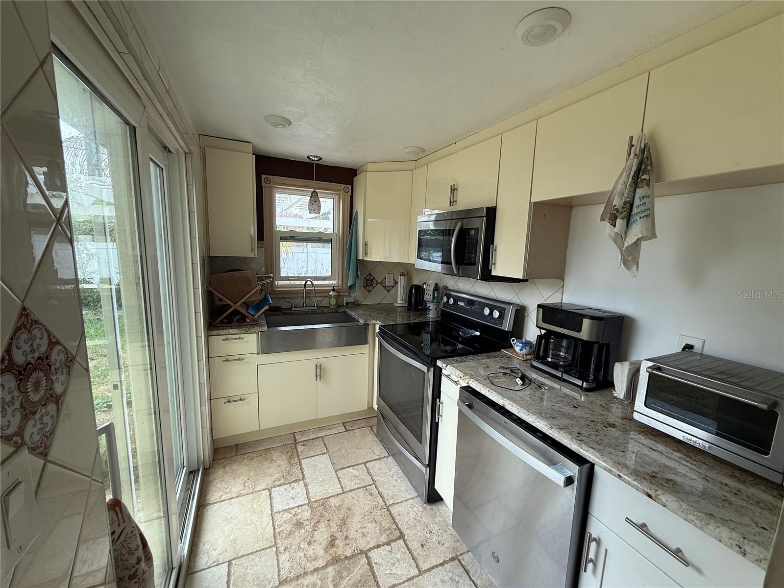 Image 6 of 16 For 644 Tanager Road