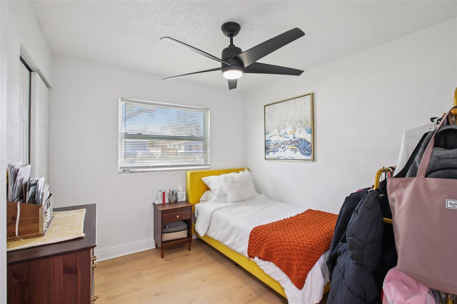 Listing photo id 13 for 8391 59th Lane N