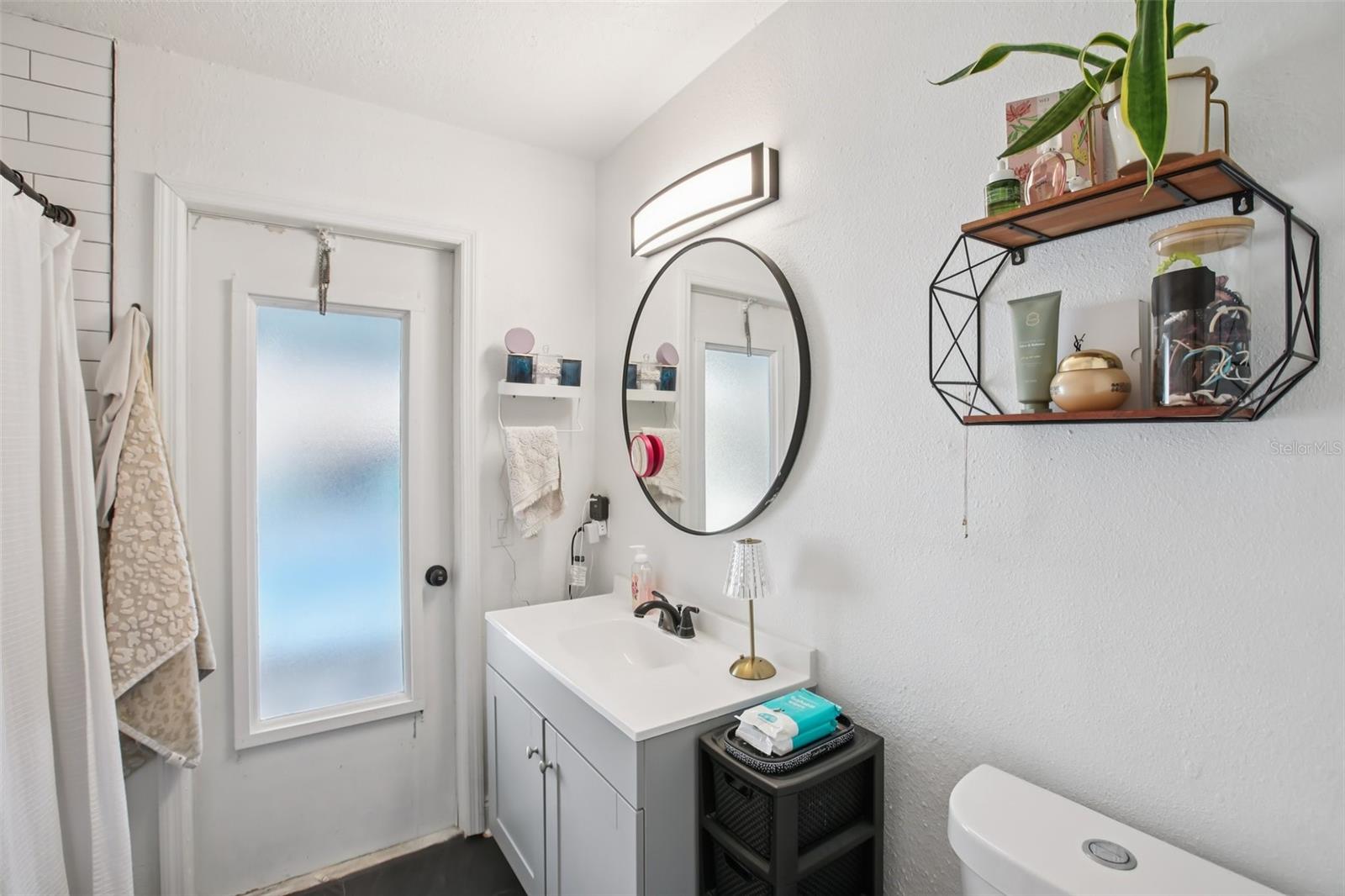 Listing photo id 14 for 8391 59th Lane N