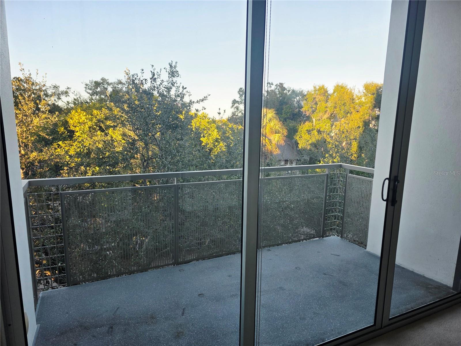 Image 31 of 46 For 475 2nd Street N 302