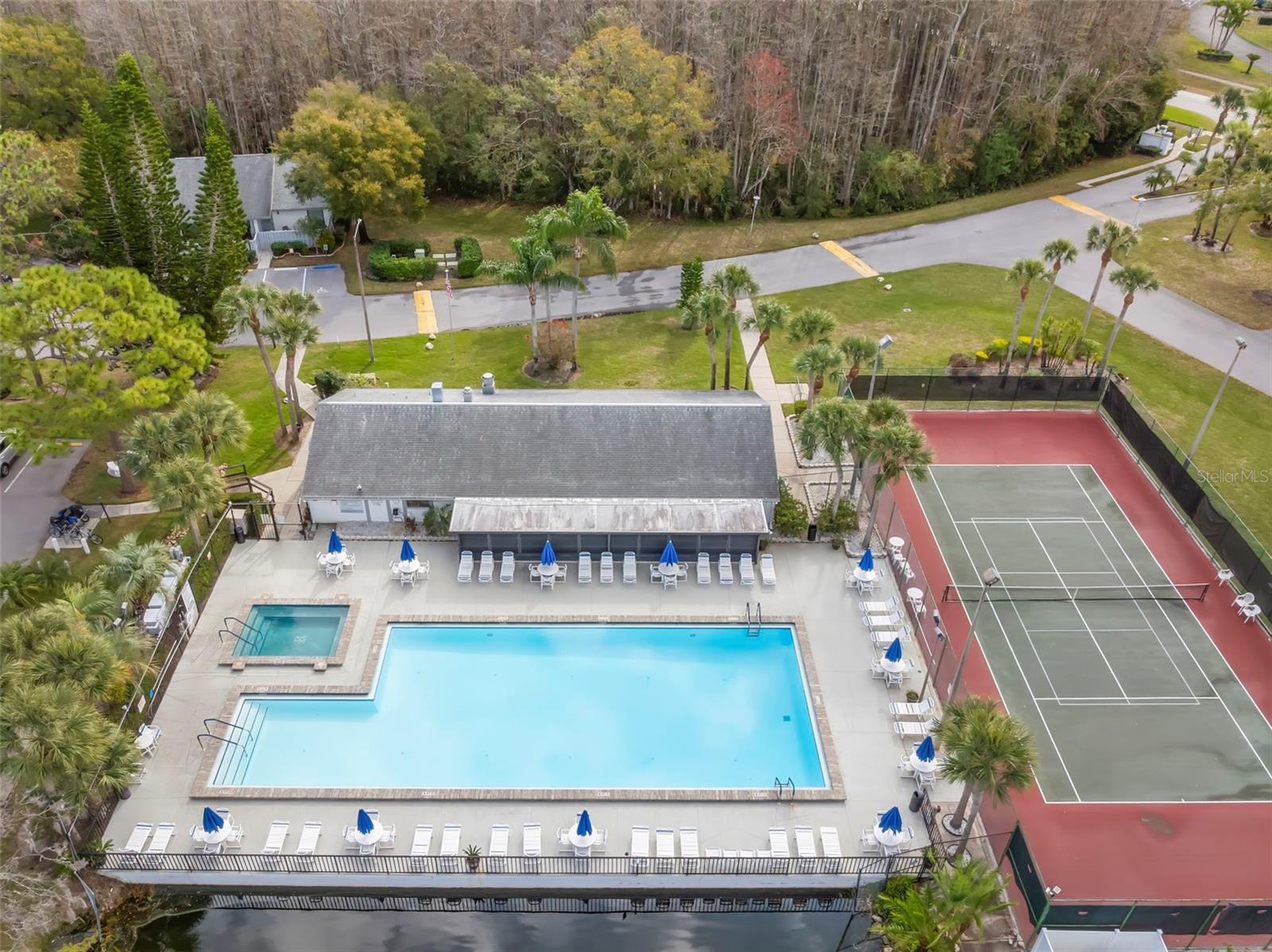 Image 35 of 38 For 1371 Pine Ridge Circle E B