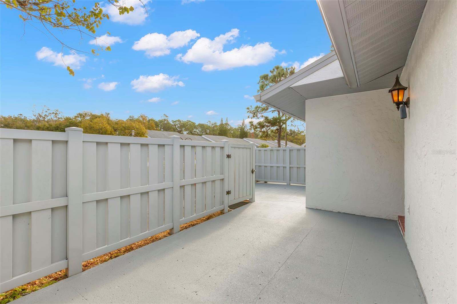 Image 4 of 38 For 1371 Pine Ridge Circle E B