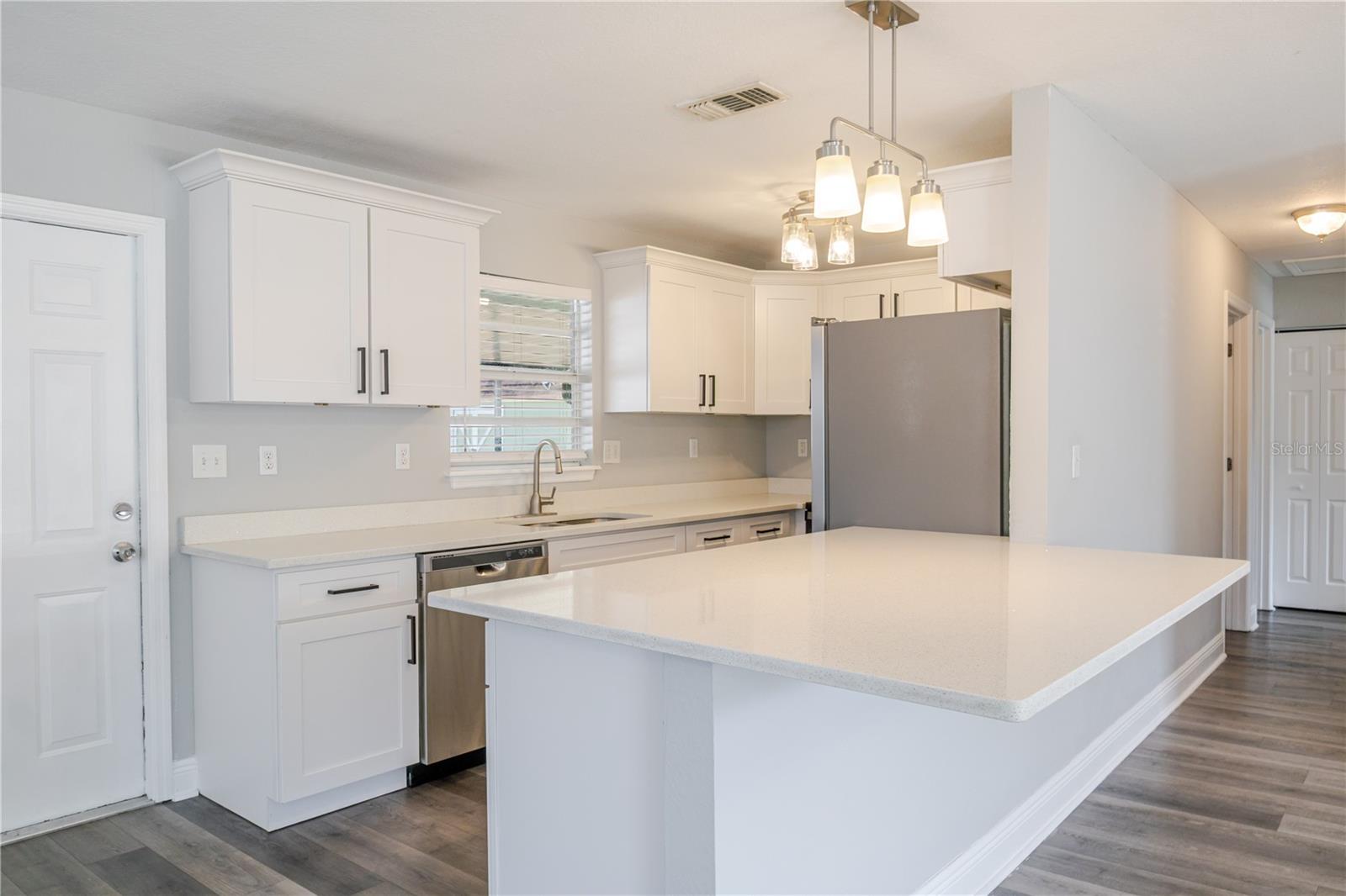 Image 16 of 31 For 4711 Ohio Avenue