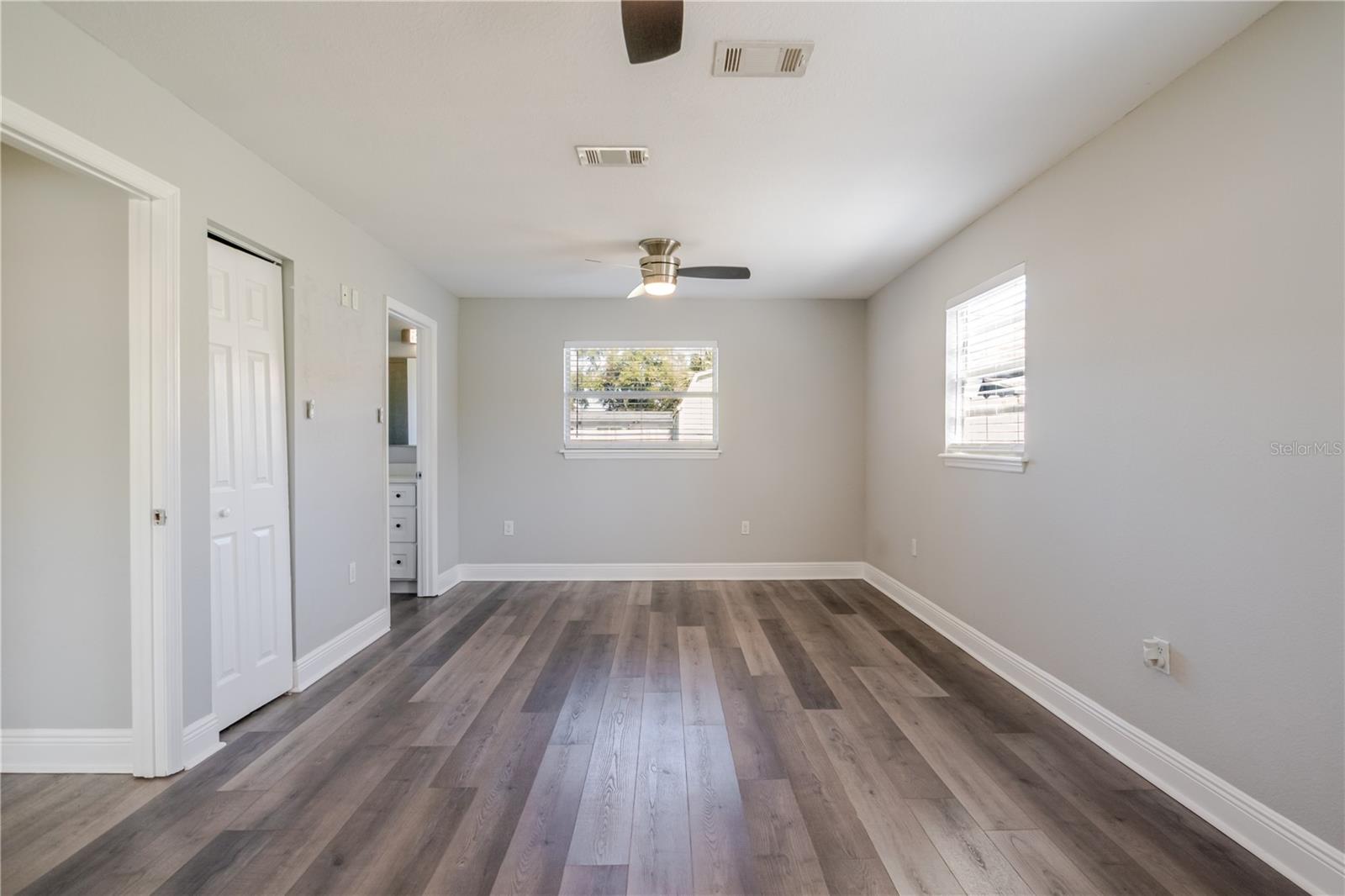 Image 20 of 31 For 4711 Ohio Avenue