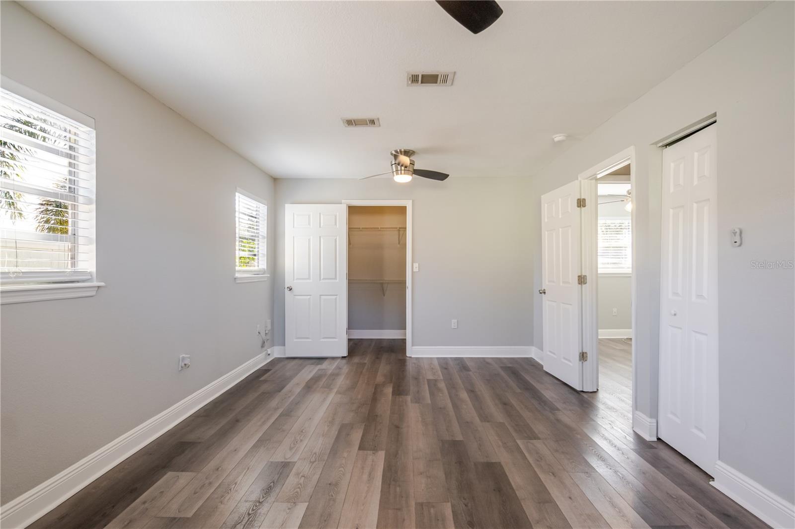 Image 23 of 31 For 4711 Ohio Avenue