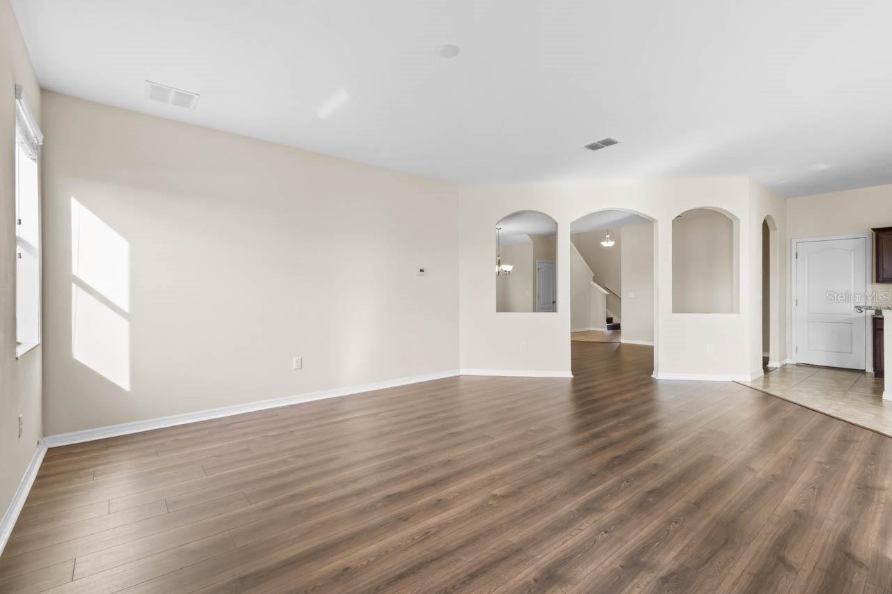 Image 12 of 76 For 1504 Oak Pond Street