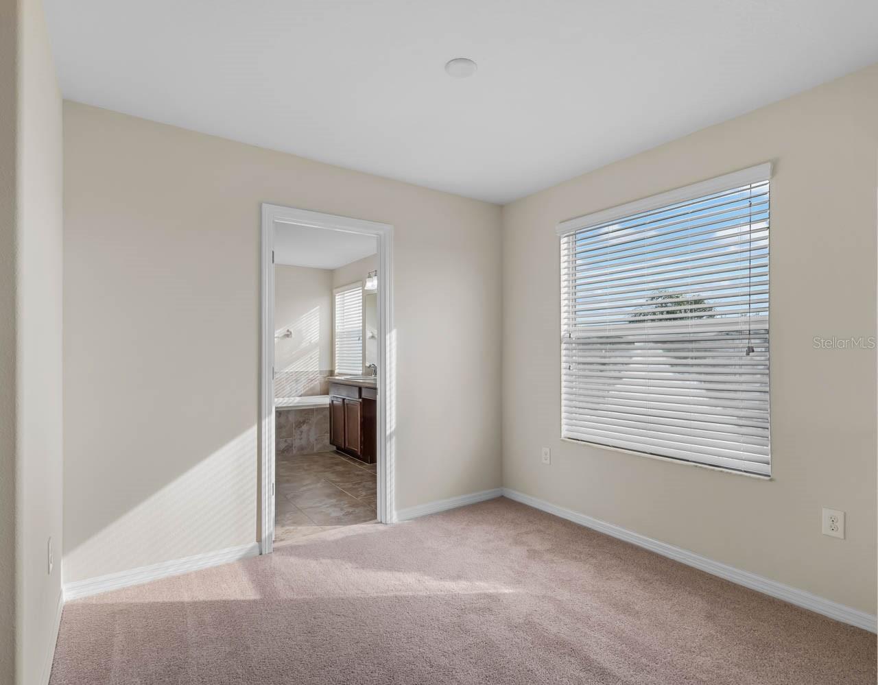 Image 28 of 76 For 1504 Oak Pond Street