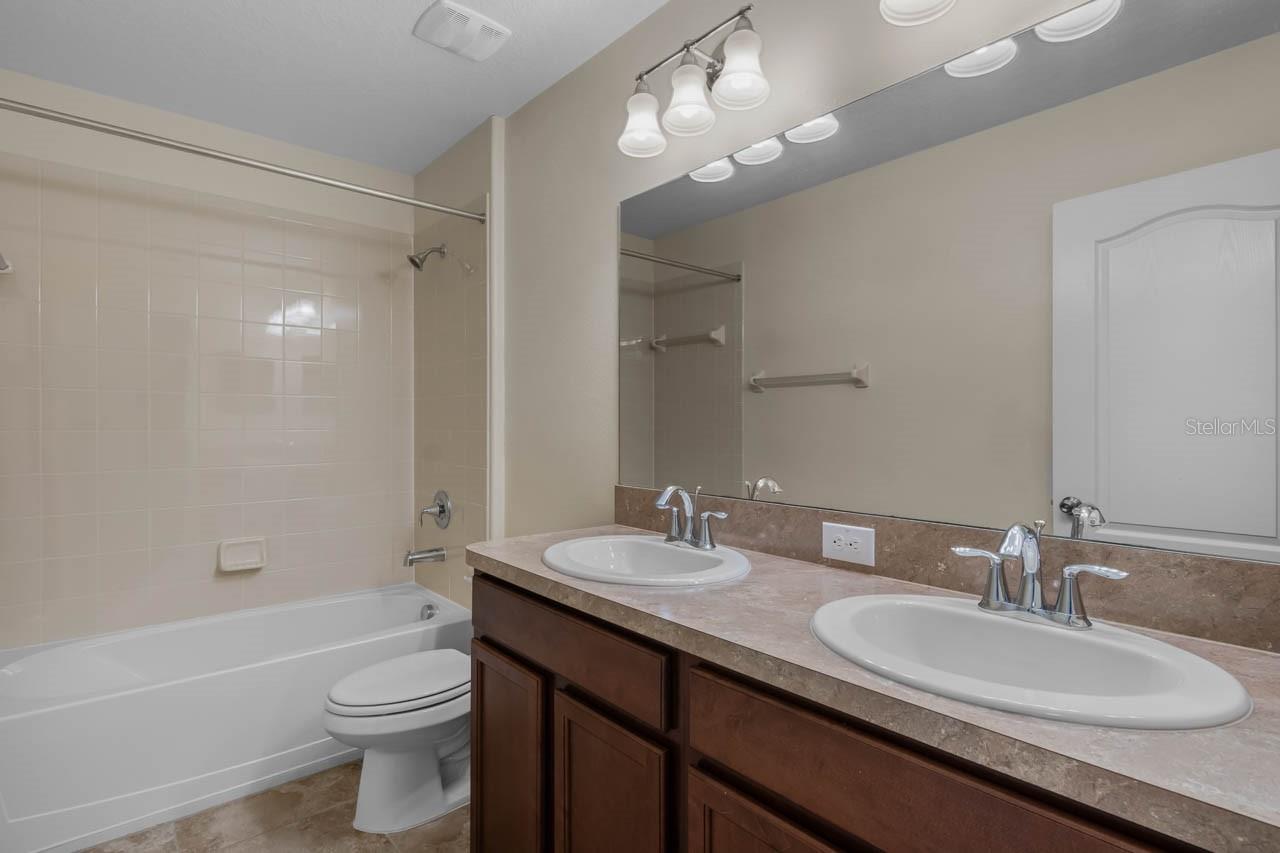 Image 36 of 76 For 1504 Oak Pond Street