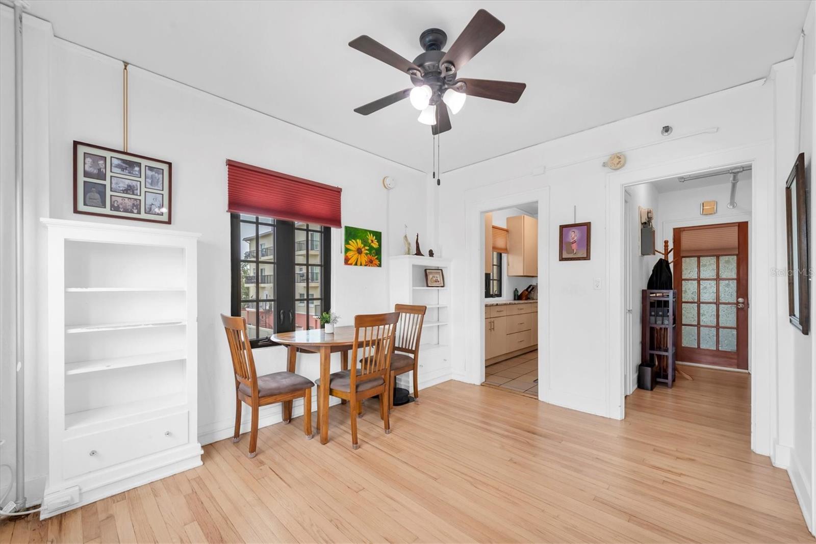 Image 10 of 39 For 130 4th Avenue N 201