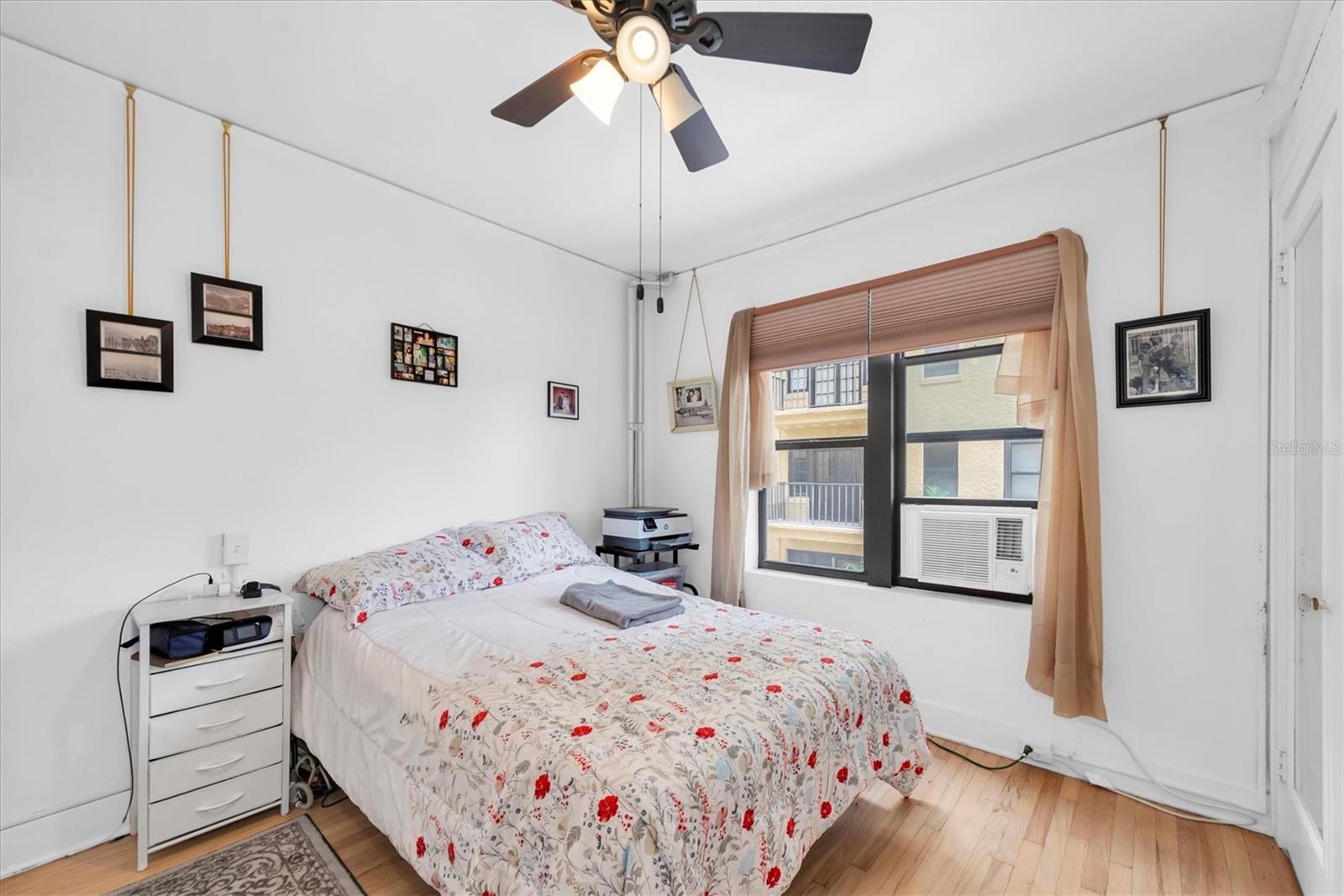 Image 17 of 39 For 130 4th Avenue N 201