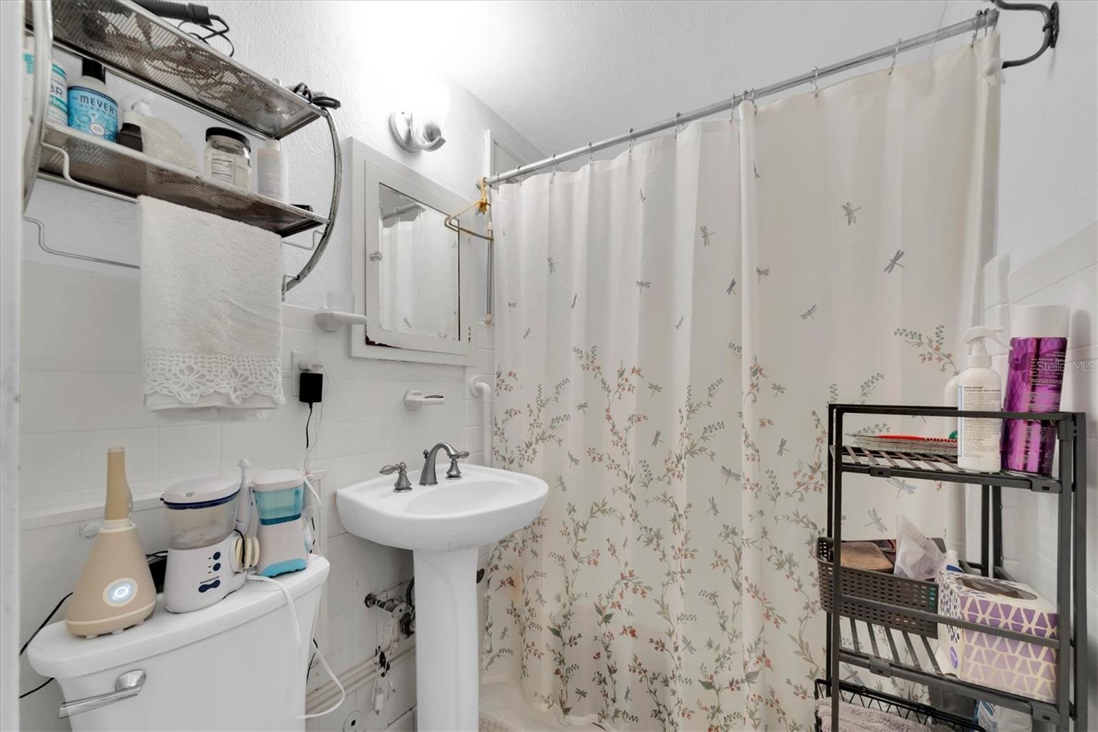 Image 18 of 39 For 130 4th Avenue N 201