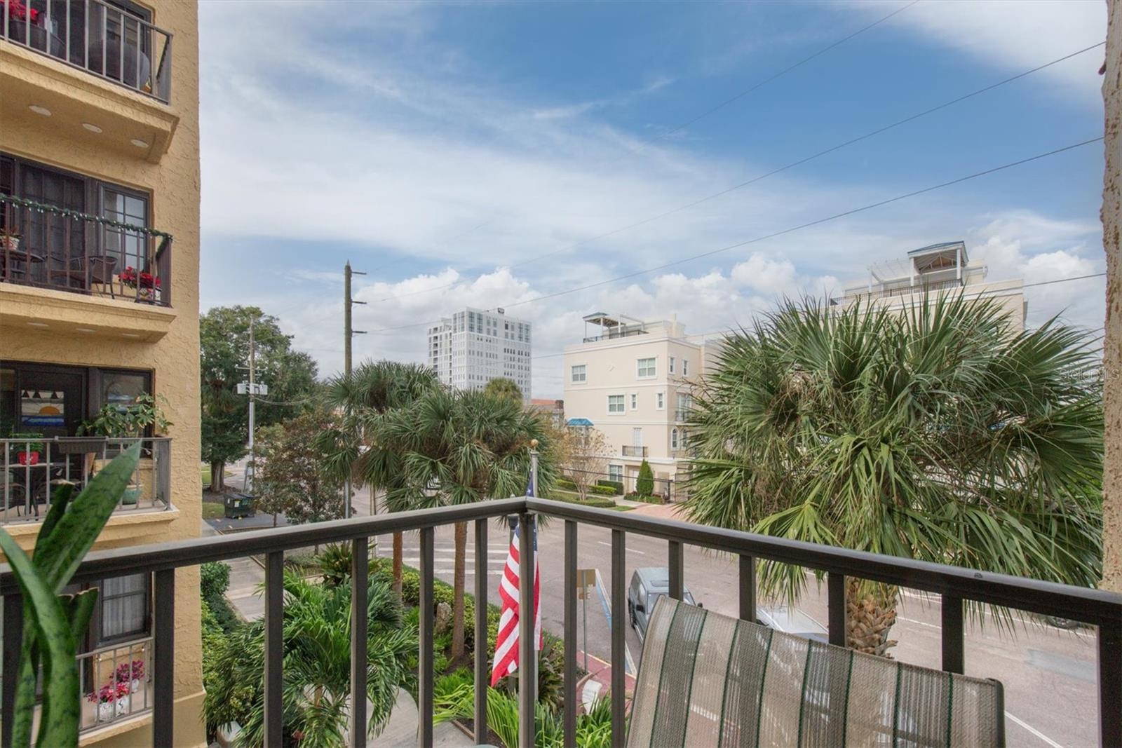 Image 19 of 39 For 130 4th Avenue N 201