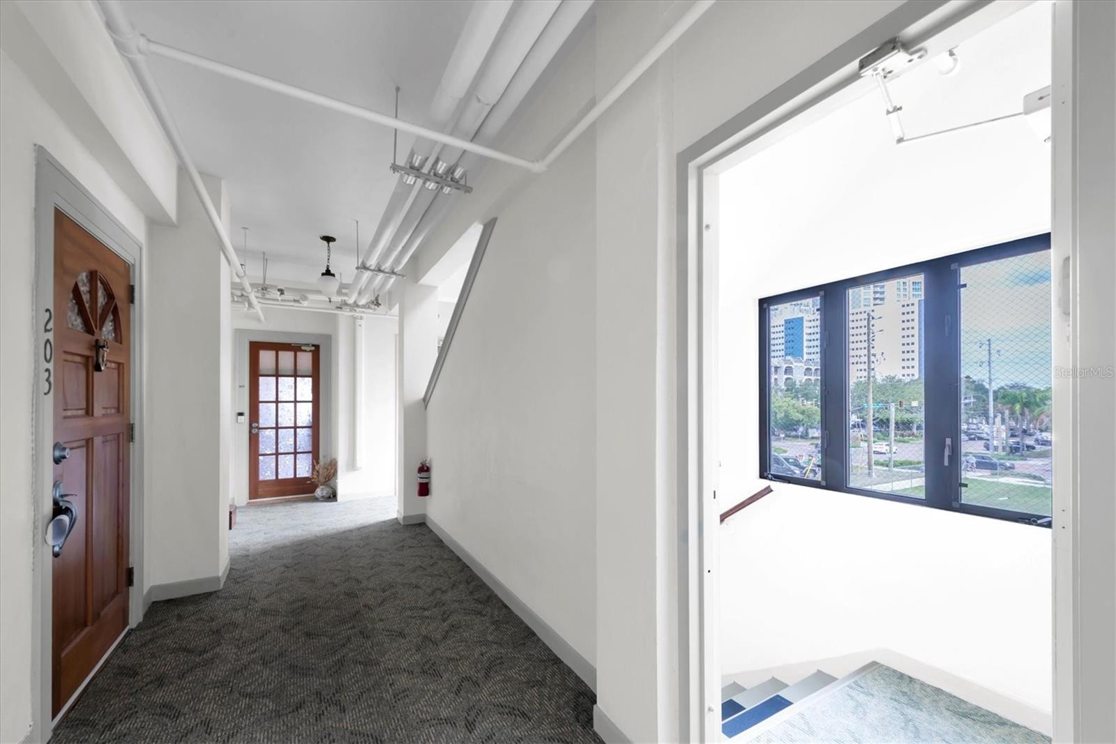 Image 20 of 39 For 130 4th Avenue N 201