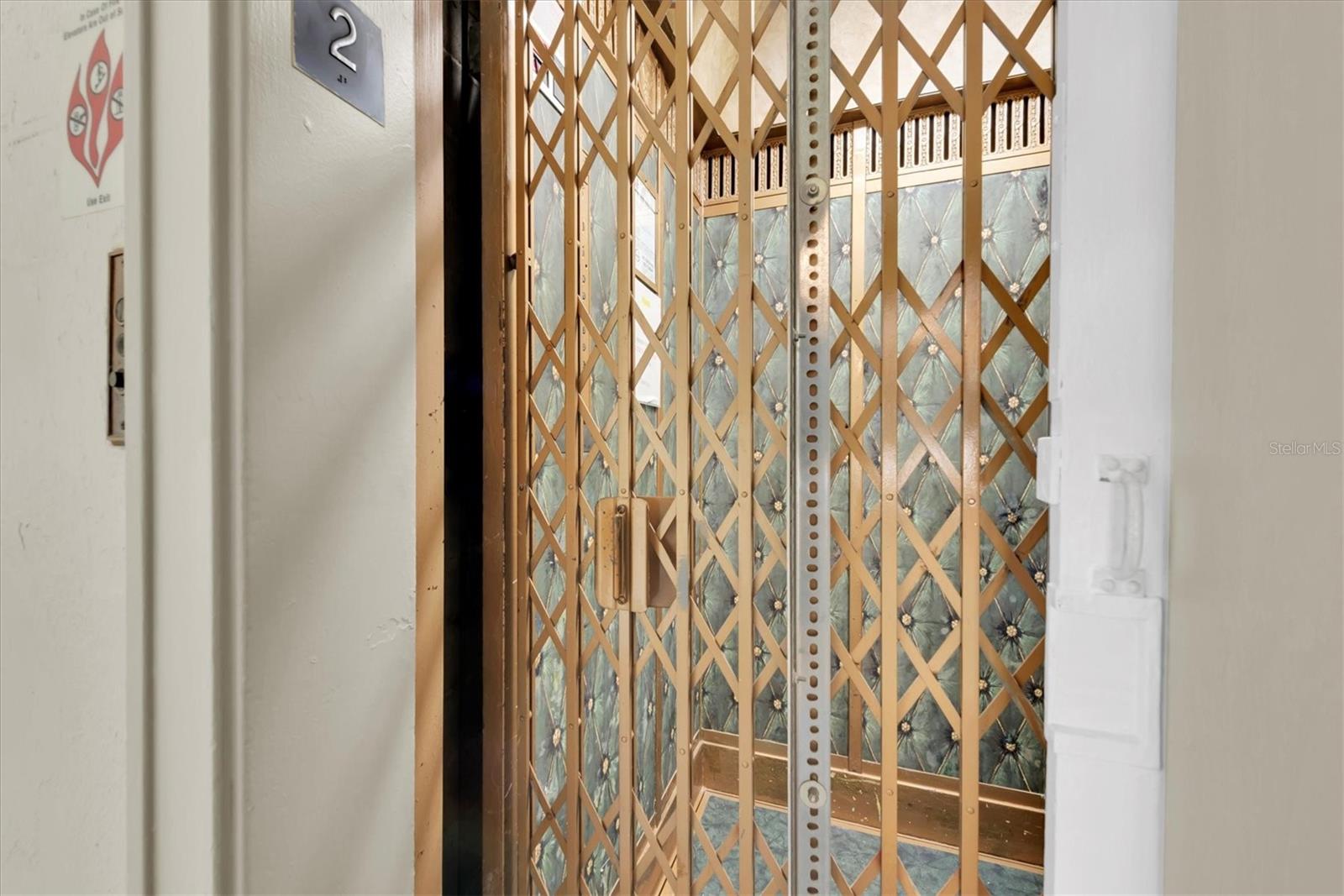 Image 22 of 39 For 130 4th Avenue N 201